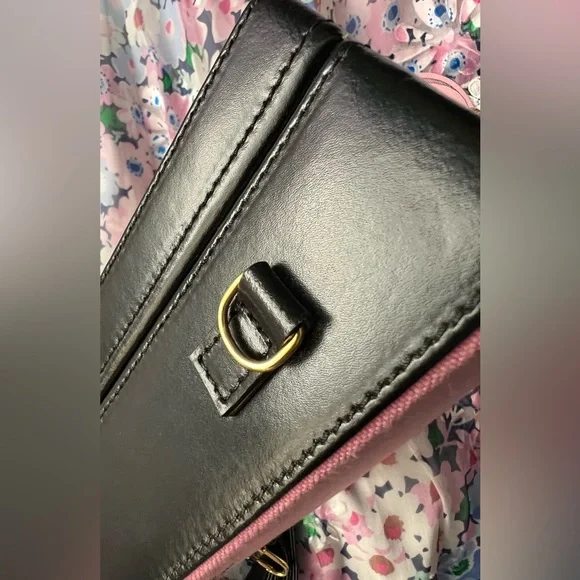 *SOLD* Olympia Le Tan x Peanuts Happiness Is a Warm Puppy Strapped Clutch Bag - Picture 13 of 16